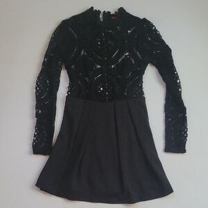 Banjul Black Lace Dress
